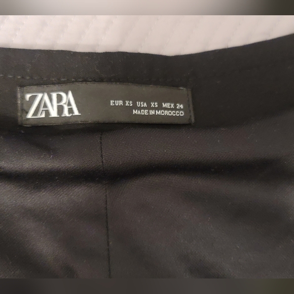 RARE ZARA TRINNY SILVER TRIANGLE METALLIC EFFECT SEQUIN SPARKLY SHORTS  Size XS - Picture 9 of 12